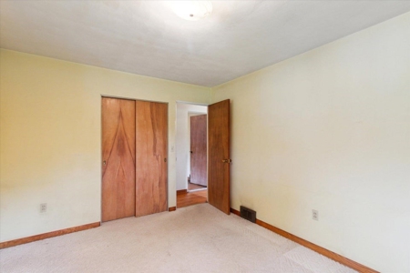 Well-loved brick-built ranch with beautiful country views - image 14