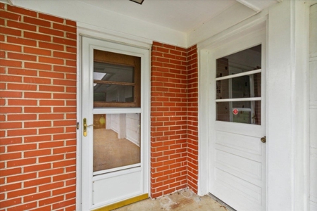 Well-loved brick-built ranch with beautiful country views - image 31