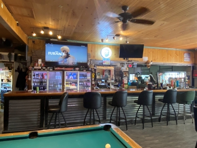 Well established, main street frontage Silver Dollar Bar! - image 14