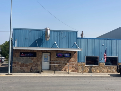 Well established, main street frontage Silver Dollar Bar! - image 3
