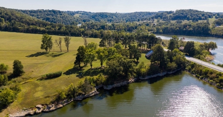 Lakefront Land And Home For Sale In Arkansas - image 19