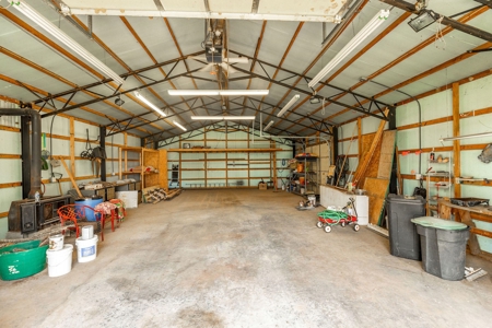 Lakefront Land And Home For Sale In Arkansas - image 33