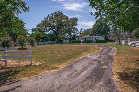 Country Ranch on 73 Acres near Longview, TX - image 29