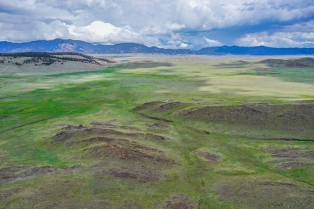 40 Majestic Acres Near Colorado’s Dream Stream - image 5