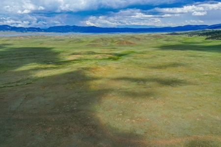 40 Majestic Acres Near Colorado’s Dream Stream - image 2