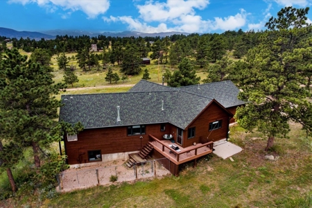 Custom-built Mountain Home - image 48