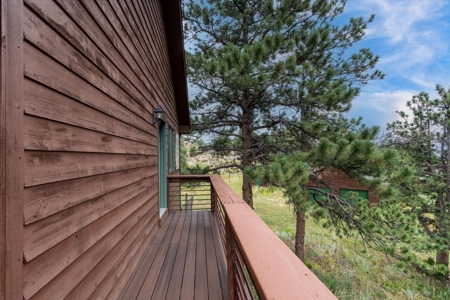Custom-built Mountain Home - image 40