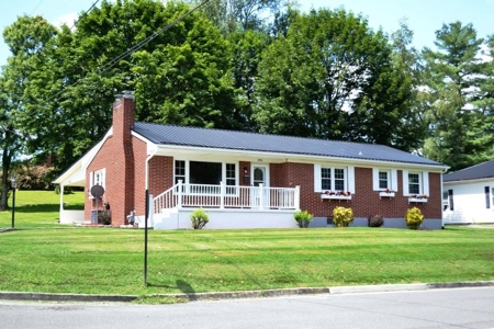 Brick Home For Sale In Wytheville VA - image 1