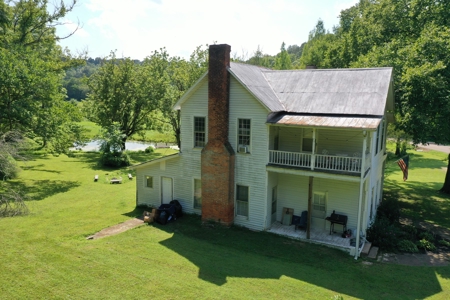 Historic 2 Story home from 1864, with Pond and Rustic Barn - image 9