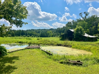 Historic 2 Story home from 1864, with Pond and Rustic Barn - image 37