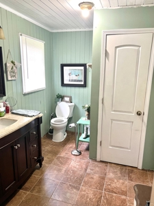 Historic 2 Story home from 1864, with Pond and Rustic Barn - image 19