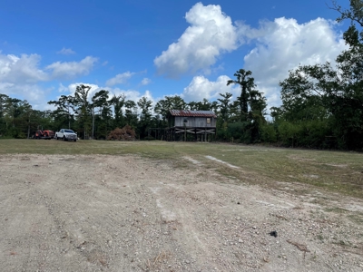 Waterfront Property on the Houston River - Calcasieu Parish - image 6