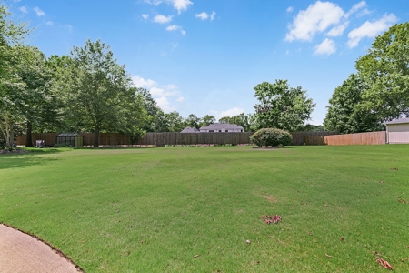 Jackson TN Home For Sale, Pool, Extra Lot, 5BR, 4.5BA - image 4
