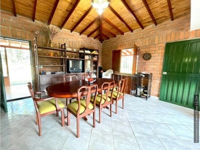 Expansive Land and Beautiful Home in Guarne, Antioquia - image 2