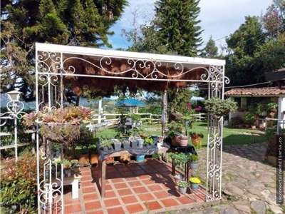 Homey farm with amazing view in Guarne - image 27