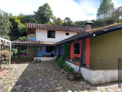 Homey farm with amazing view in Guarne - image 26