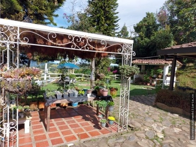 Homey farm with amazing view in Guarne - image 20