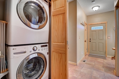 Mountain Retreat in Granby, Colorado Near Skiing! - image 17