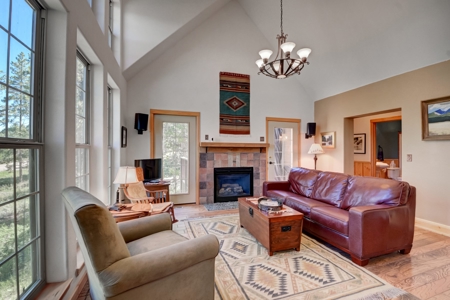 Mountain Retreat in Granby, Colorado Near Skiing! - image 27