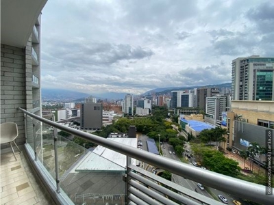 Apartment with nice balcony in Poblado - image 4