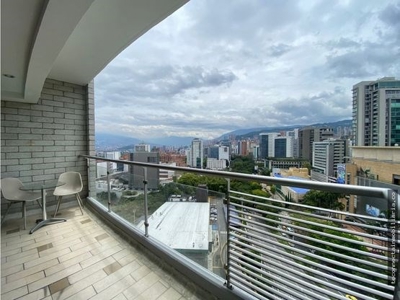 Apartment with nice balcony in Poblado - image 2