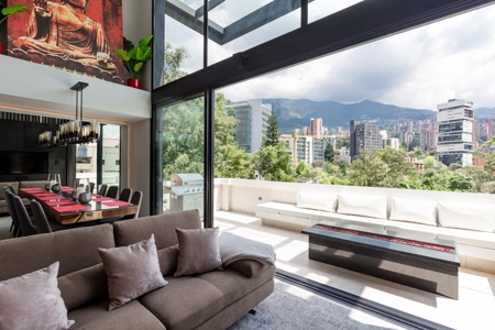 Beautiful apartment in the best location Poblado - image 1