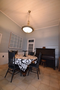 2 Bedroom 1.5 bath Historic home on 1.4 acres of Land $220k - image 19