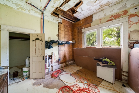Home For Sale in Salina, Oklahoma - image 8