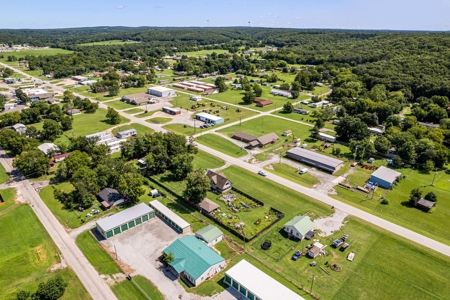 Home For Sale in Salina, Oklahoma - image 24