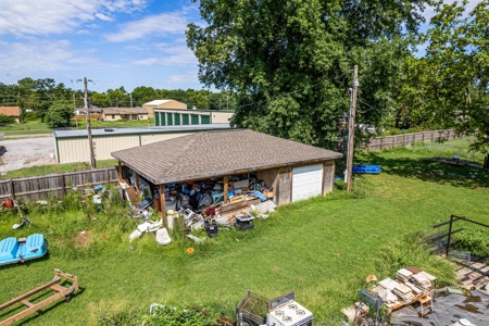 Home For Sale in Salina, Oklahoma - image 17