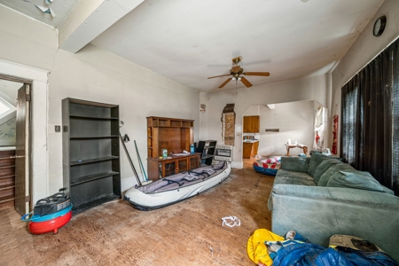 Home For Sale in Salina, Oklahoma - image 6