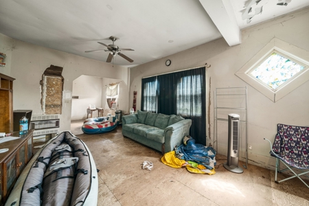 Home For Sale in Salina, Oklahoma - image 16