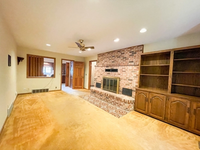 Colonial Style brick home for sale in Salem - image 7