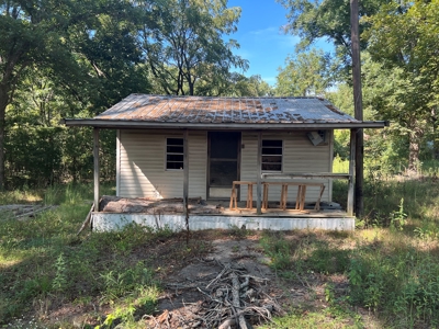 Home and 2 Large Shop Buildings For Sale in Des Arc, AR - image 29