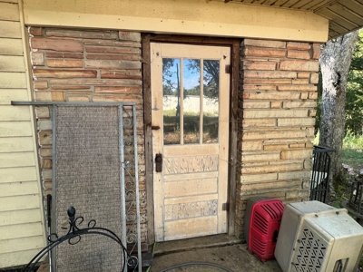 Home and 2 Large Shop Buildings For Sale in Des Arc, AR - image 20