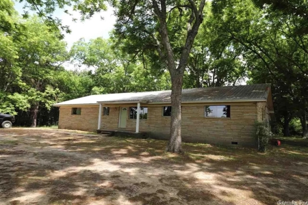 Home and 2 Large Shop Buildings For Sale in Des Arc, AR - image 5