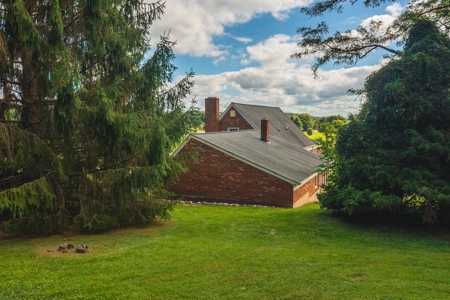 Brick Ranch Home for Sale in Pilot VA - image 15