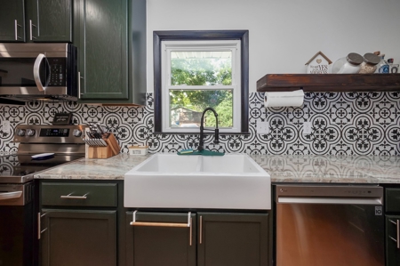 4 Bedroom Renovated Home For Sale In Downtown Union City, Tn - image 5