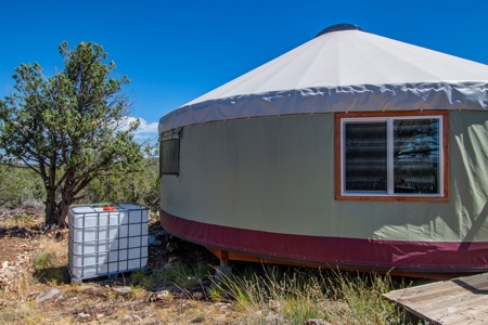 Improved property for sale borders State Trust Land - image 8