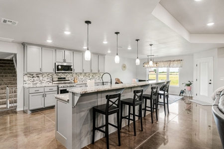 Home For Sale in Chouteau, Oklahoma - image 13