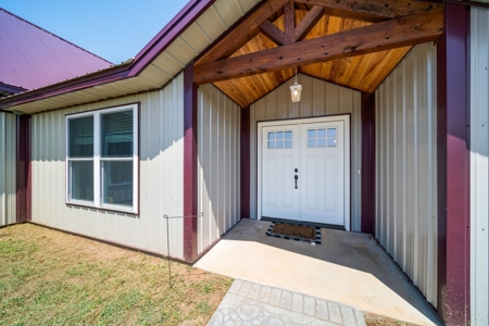 Home For Sale in Chouteau, Oklahoma - image 4