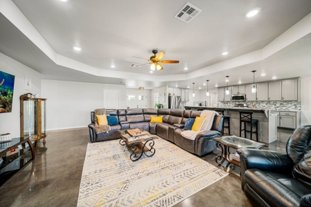 Home For Sale in Chouteau, Oklahoma - image 10