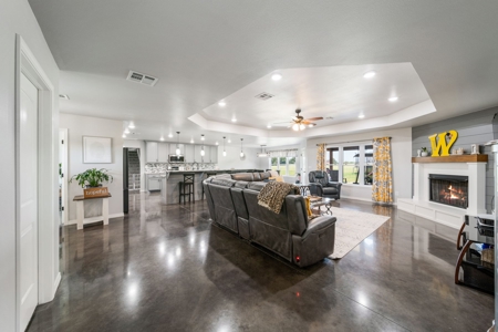 Home For Sale in Chouteau, Oklahoma - image 27