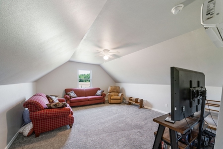 Home For Sale in Chouteau, Oklahoma - image 40