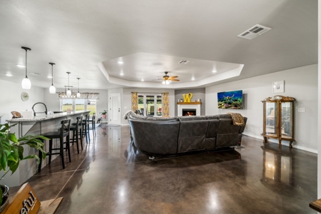 Home For Sale in Chouteau, Oklahoma - image 6