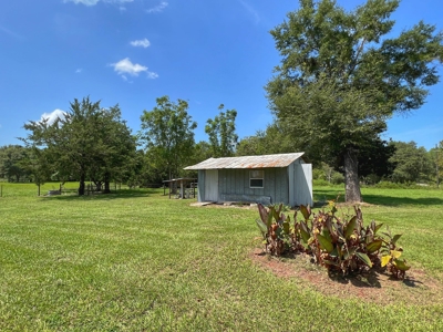 Country Home For Sale In Archer, Fl! - image 9