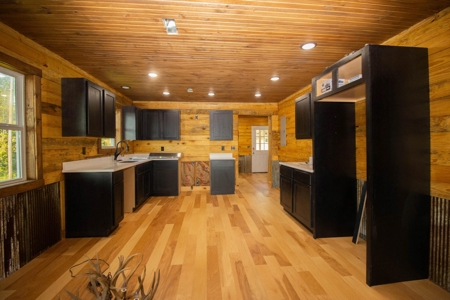 Charming Cabin For Sale In Compton, Arkansas - image 9