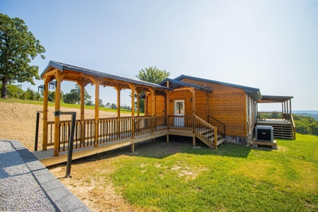 Charming Cabin For Sale In Compton, Arkansas - image 3