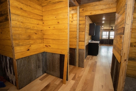 Charming Cabin For Sale In Compton, Arkansas - image 17