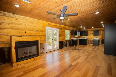 Charming Cabin For Sale In Compton, Arkansas - image 8